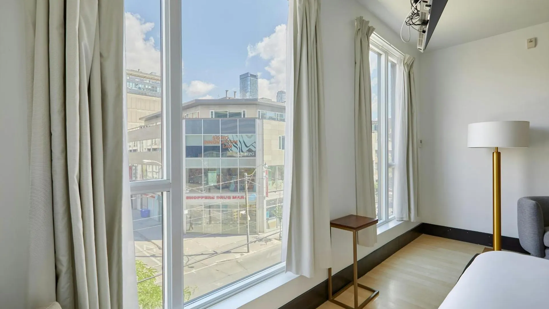 The Beverley Hotel Queen West, Sonder By Marriott Bonvoy Toronto Canada