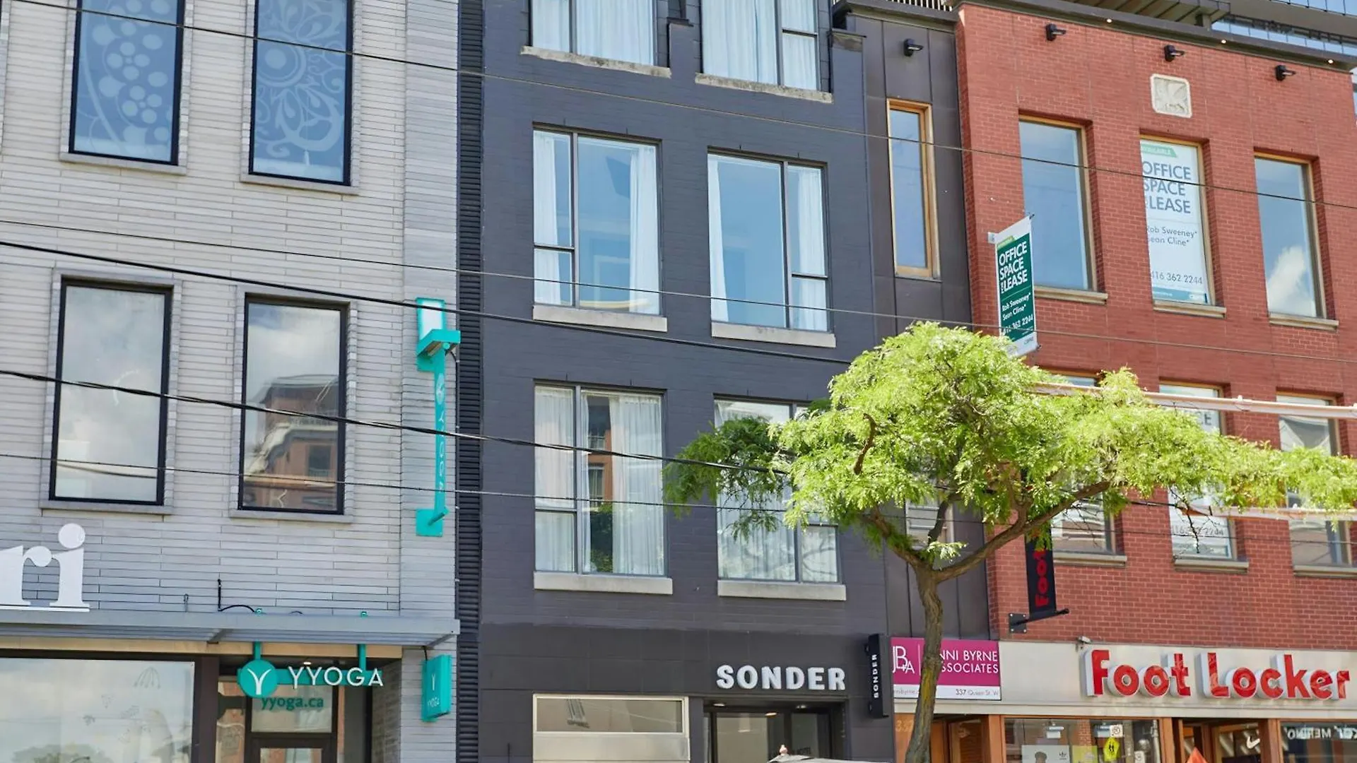 ***  The Beverley Hotel Queen West, Sonder By Marriott Bonvoy Toronto Canada