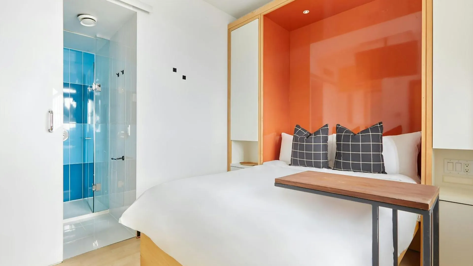 ***  The Beverley Hotel Queen West, Sonder By Marriott Bonvoy Toronto Canada